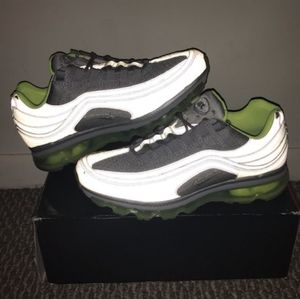 Nike Air Max "24/7" Metallic Silver/Volt